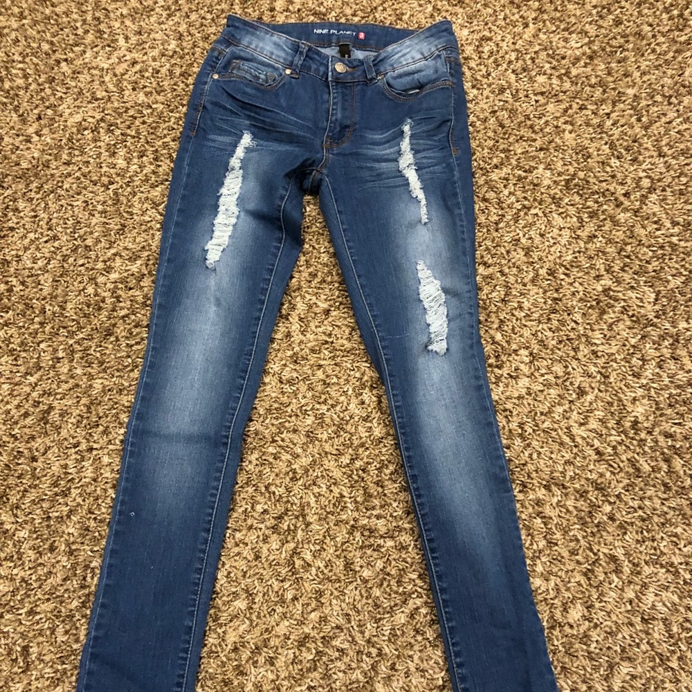 Skinnies with minor destruction